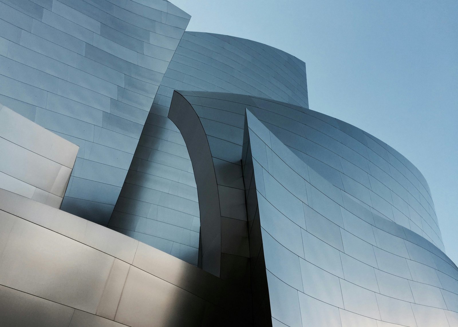 tobias keller 2ech5lw3zsk unsplash